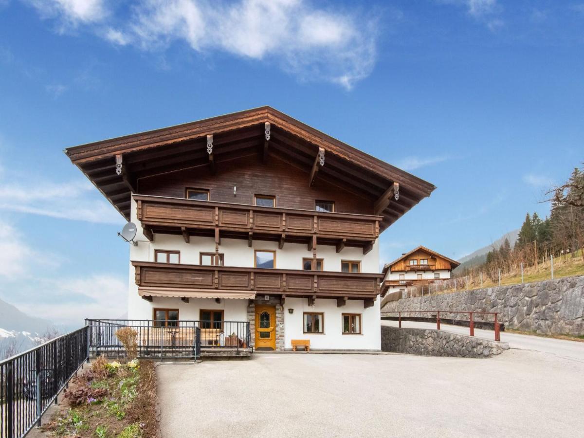 With Views Over The Zillertal Apartment