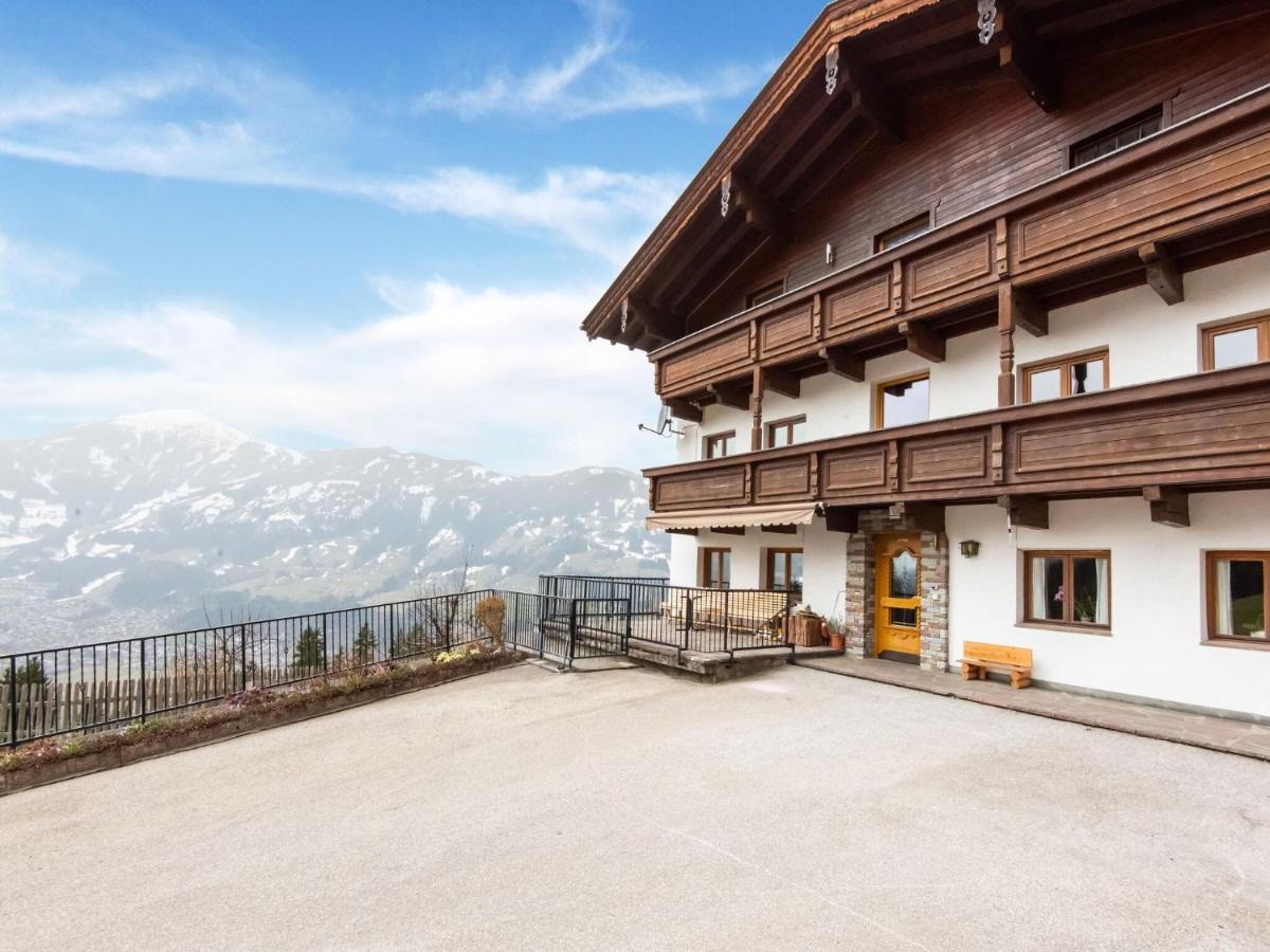 With Views Over The Zillertal Apartment